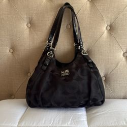 Coach Shoulder Bag