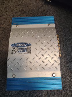 220 watt Denton car truck amplifier