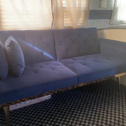 Sofa/futon 