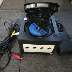 NINTENDO GAMECUBE - 2001 