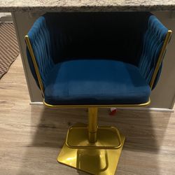 Swivel Bar Stool 