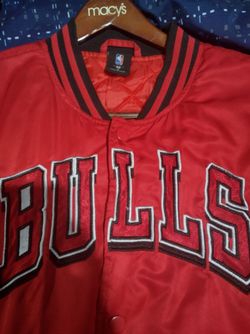 Chicago Bulls starter jacket XL $60