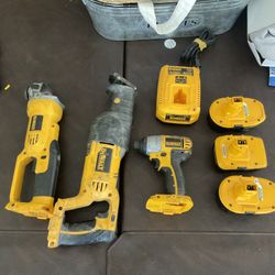 Dewalt 18V Driver, Saw And Grinder Set