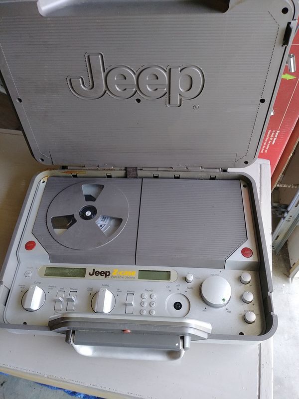 Jeep cd player stereo for Sale in Bakersfield, CA OfferUp