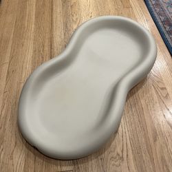 Keekaroo Peanut Changing Pad