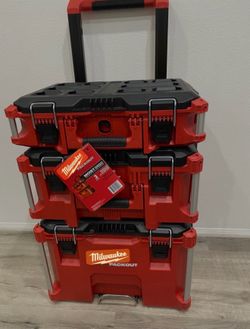 Milwaukee Packout new