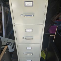 4 Drawer File Cabinet 