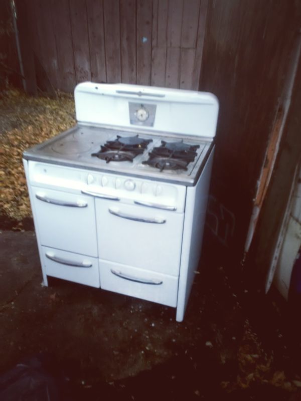 Wedgewood gas and wood burning stove for Sale in Stockton, CA OfferUp