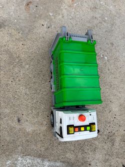 Garbage truck