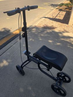 Knees scooter