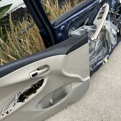 2009 2010 2011 2012 2013 Toyota Corolla Driver Door Parts Panel Switch Glass Window Regulator Motor Actuator Speaker Handle  
