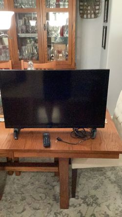 32 inch Insignia TV