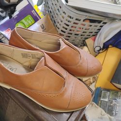 Women's Genuine Leah dress Shoes New Size  7 1/2