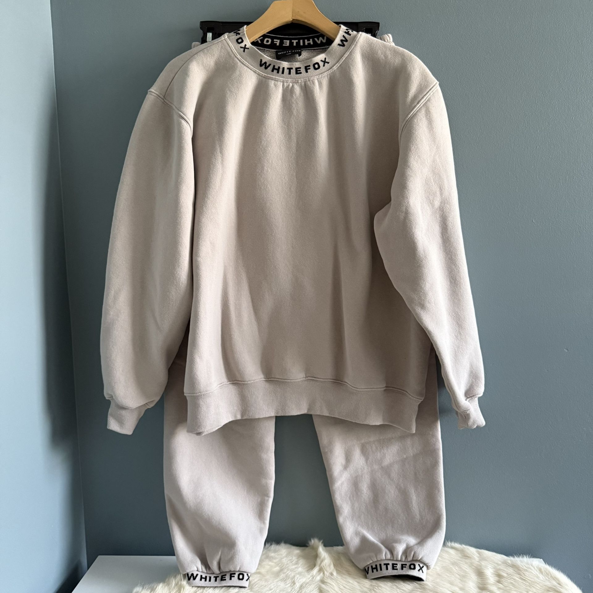 White Fox Boutique Put It On Repeat Lunar Sweat Outfit