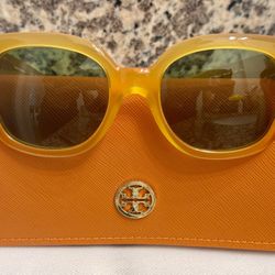 Tory Burch Sunglasses   😍
