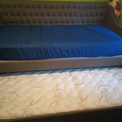 Twin Soba Bed With Trundle 