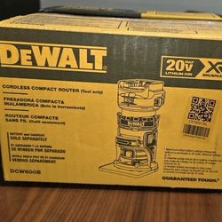 DeWalt Cordless Router XR 20 V DCW600B