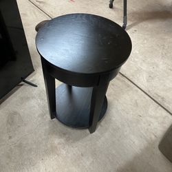 Modern Black Round Side Table / Nightstand