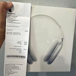 Brand new apple airpod pro max