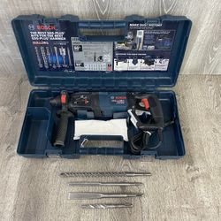 Makita Bulldog Xtreme 1in. Corded SDS-Plus Rotary Hammer Drill