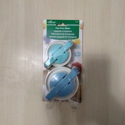 Pom Pom Makers By Clover