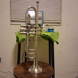 king flair flat trumpet
