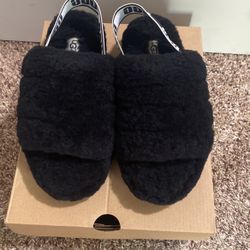 Ugg Slippers New Size 5