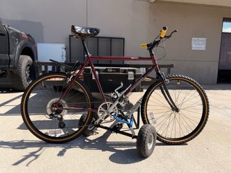 1981 Schwinn sierra mountain bike! Medium to large frame