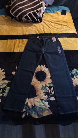 Levi’s 501 dark blue