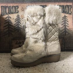 Gold And Brown Juicy Couture Boots Size 5 Girls Medium