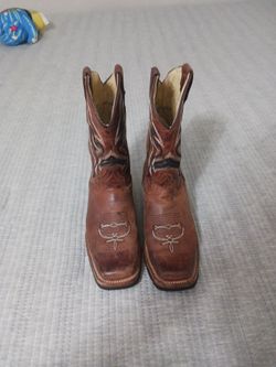 Boys boots