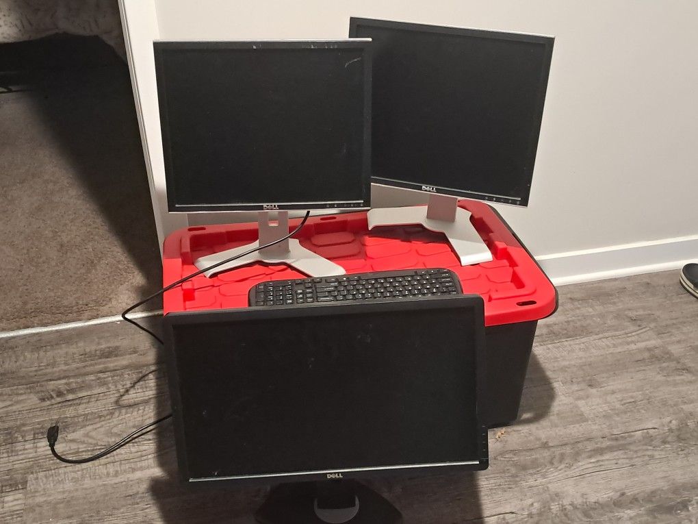 3 Desktop Computer Screen Only For $20 Each