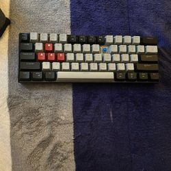 Hot swappable mechanical keyboard