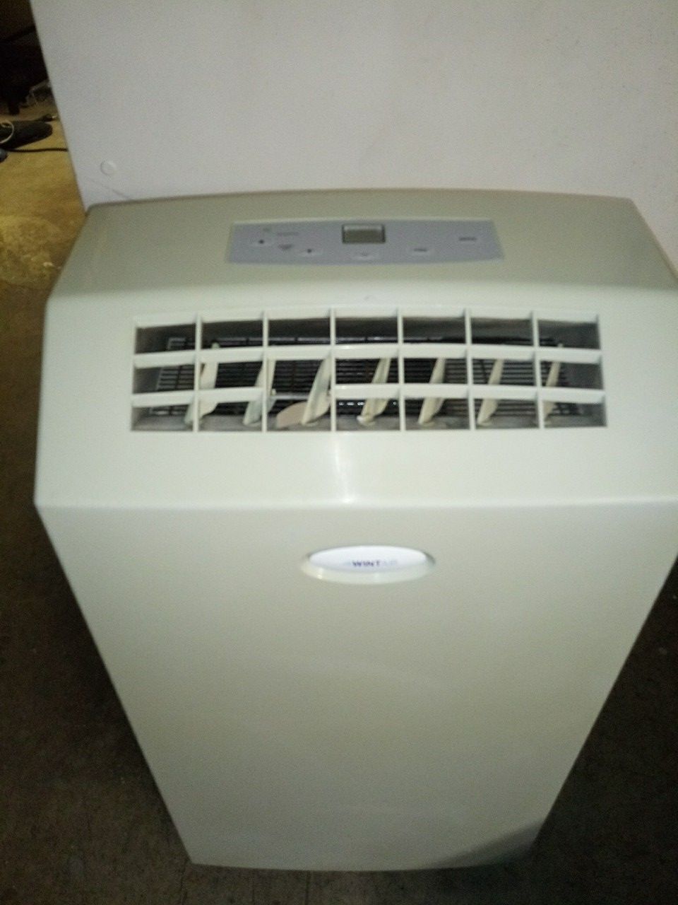 WINTAIR PORTABLE AIR CONDITIONER for Sale in San Diego, CA OfferUp