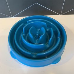 Blue DOG Pet SLOW FEEDER MAZE DISH BOWL 11 1/2” For Big Dogs