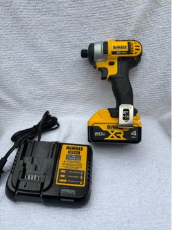 Dewalt 20v DCF885 1/4 cordless impact driver kit w 4ah XR battery & charger