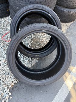 Hankook Ventus V12 evo2 255/35R19 Tires - Pair