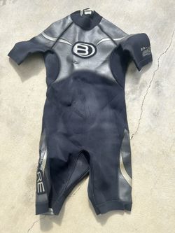 Short Wet Suit Size ML