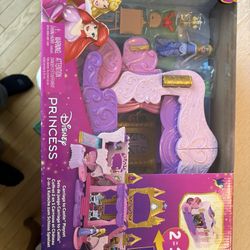Disney Princess Carriage To Castle Playset