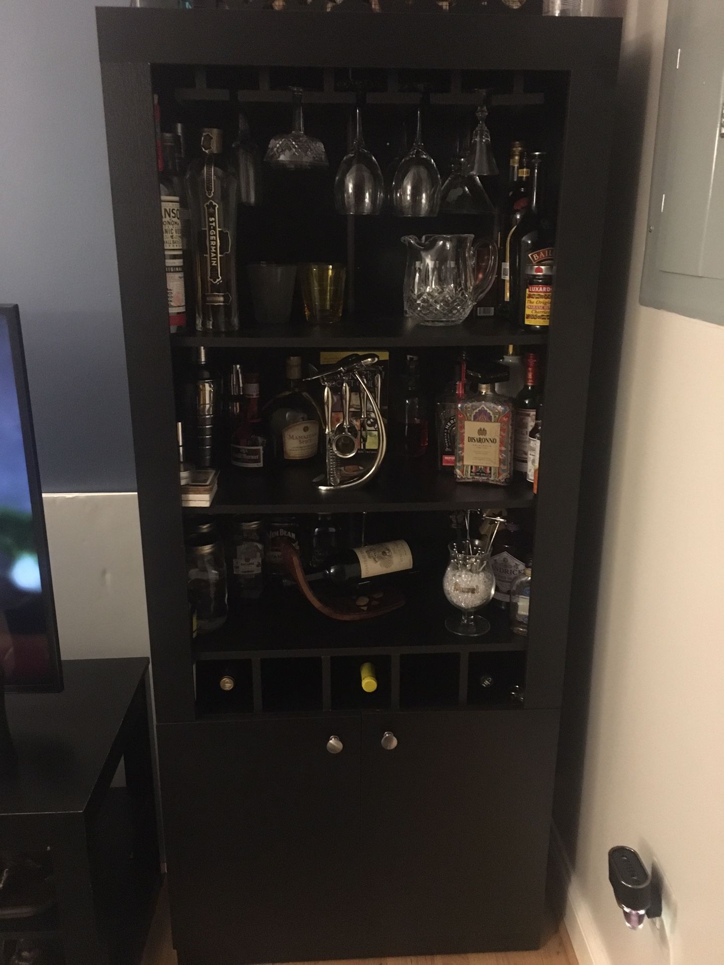 Home bar/liquor cabinet