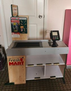 Melissa & Doug Play Grocery Checkout Stand