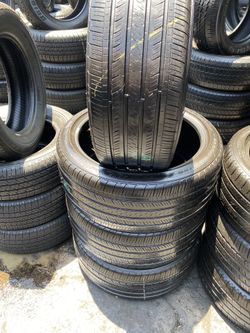SET GOODYEAR 235/40/19 GOOD USED $240 INCLUDE PROFESSIONAL INSTALLATION AND TAX