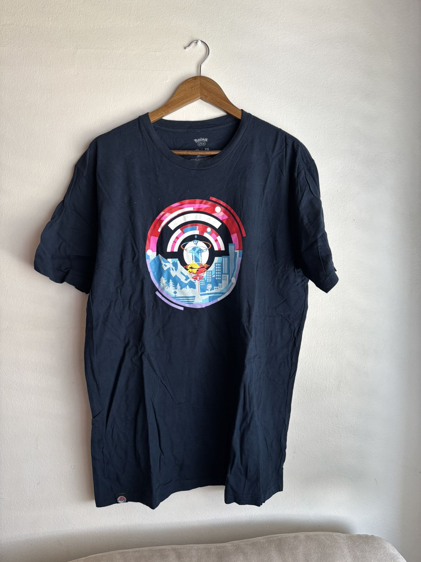 Pokémon Center Pokémon Go Fest 2021 Navy Blue T-Shirt Relaxed Fit