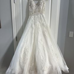 Wedding Dress - Justin Alexander Size 12