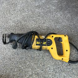 Dewalt Saw