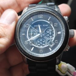 Michael Kors Men's Watch MK8107 Quartz Chronograph Black Dial Rubber Band 45mm