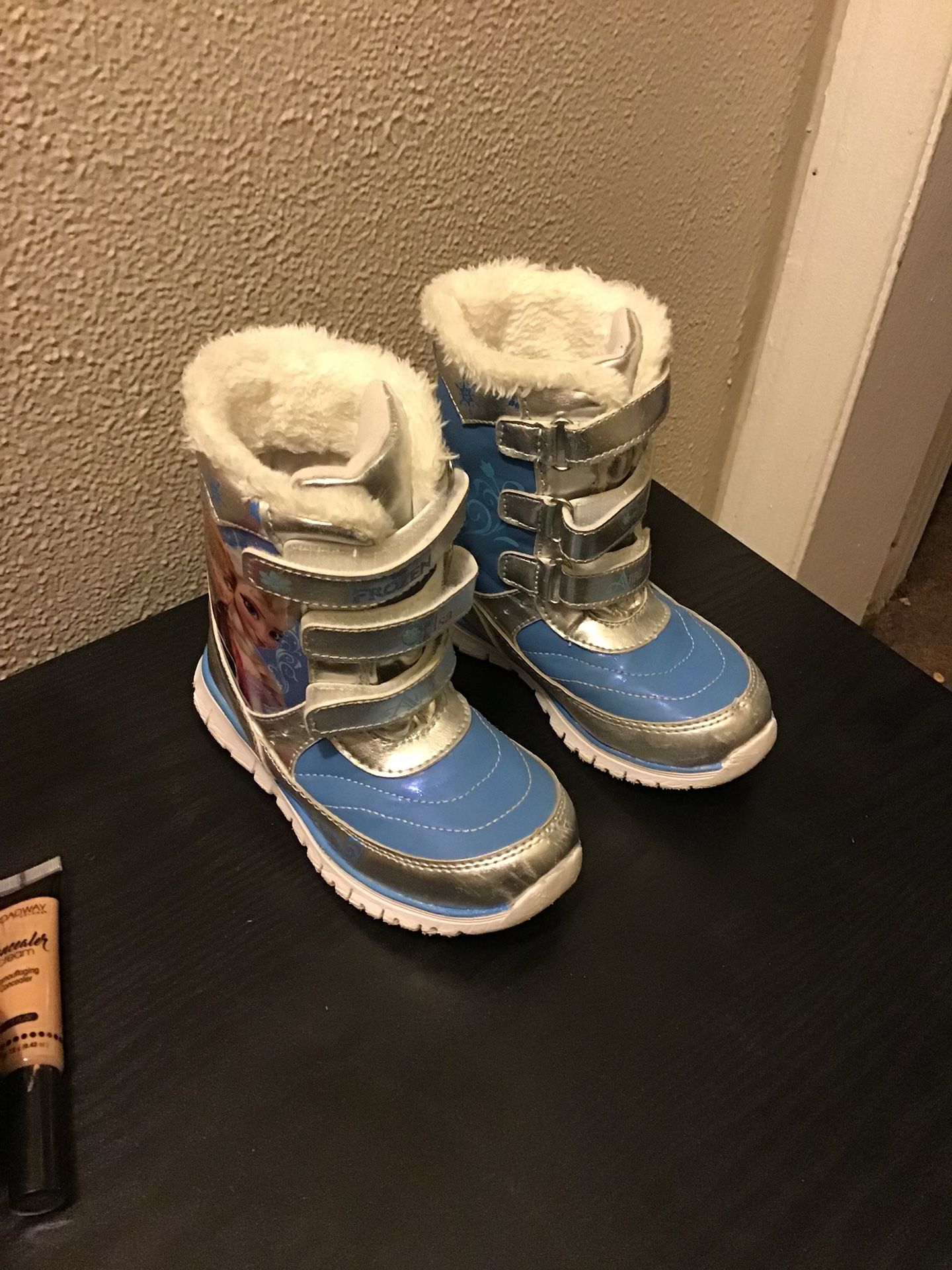 Little Girl Frozen Boots