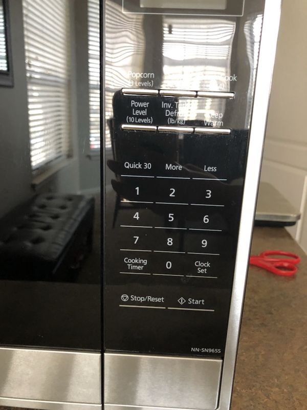 Panasonic 2 2 Cu Ft Countertop Microwave In Stainless Steel With