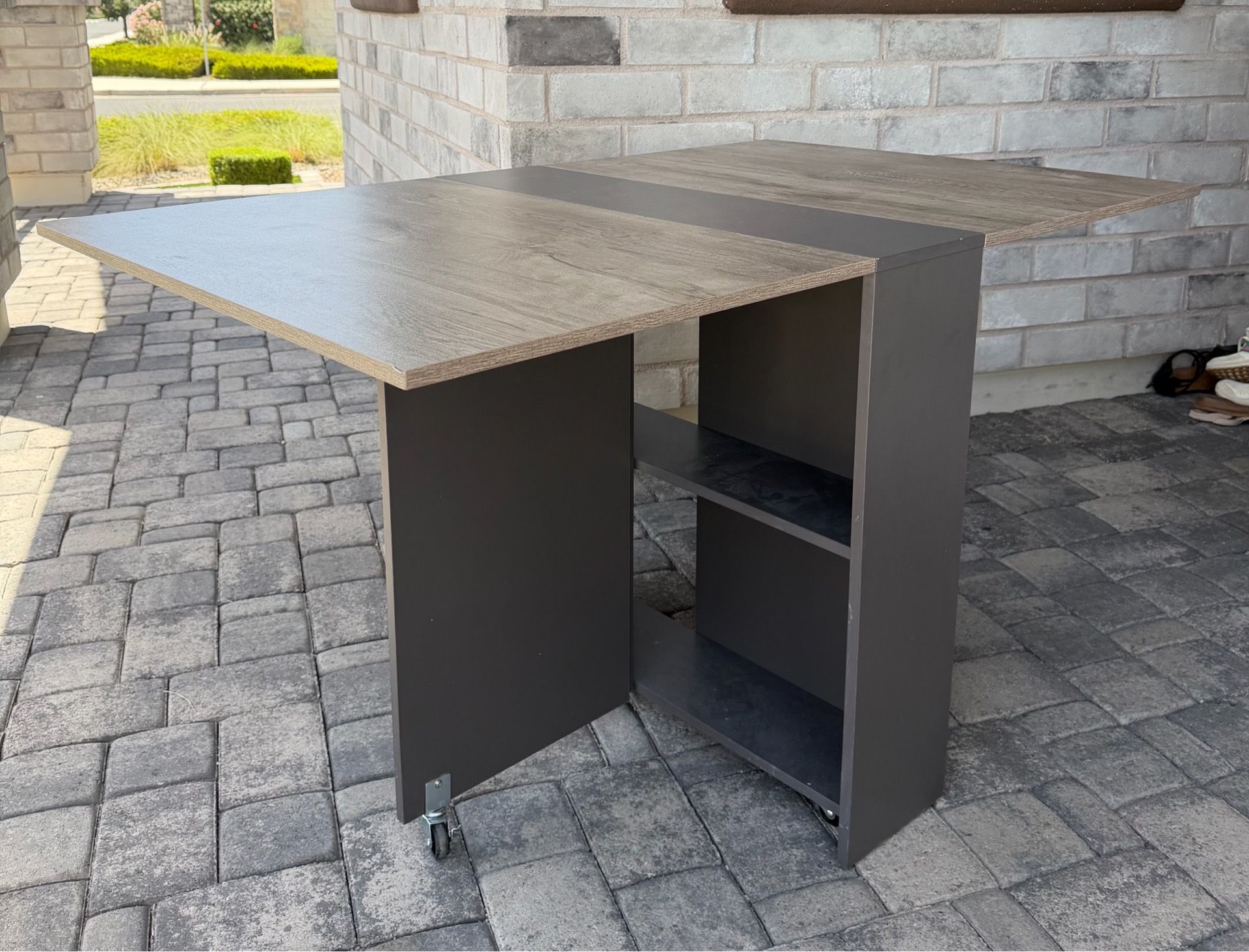 Foldable Table