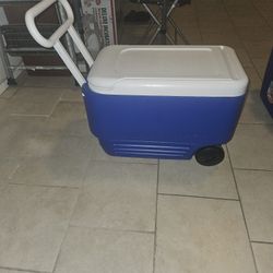 Igloo Ice Chest-Hielera 